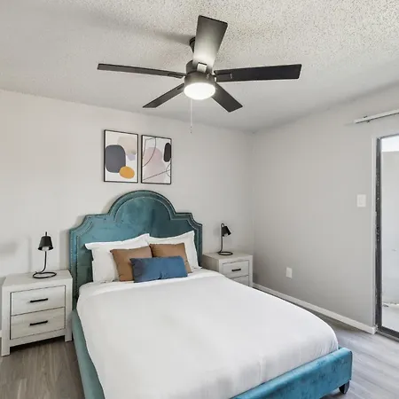 The Landry 283 Spacious And Cozy 2 Bedroom 1Bth
